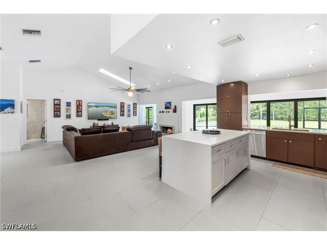3631 1st Avenue NW Naples FL 34120 226017593 image10