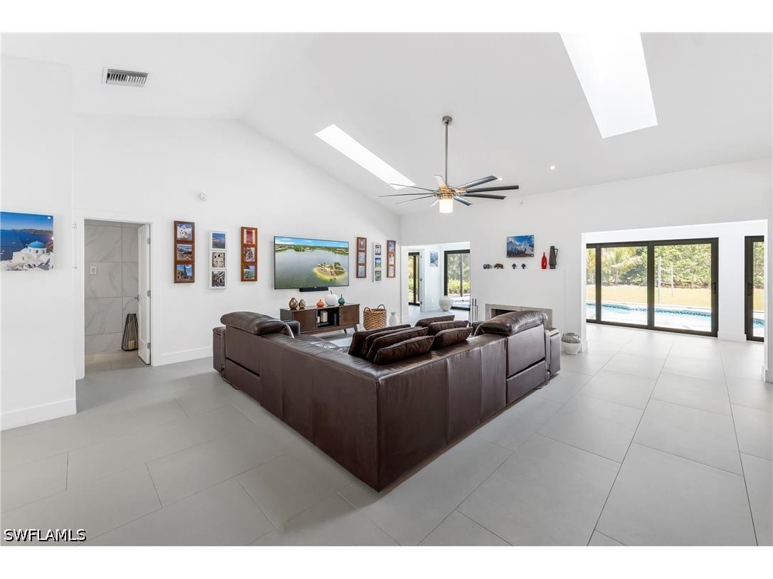 3631 1st Avenue NW Naples FL 34120 226017593 image14