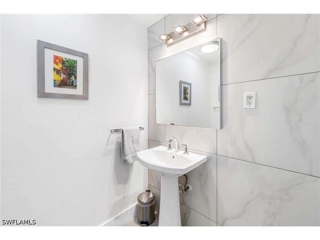 3631 1st Avenue NW Naples FL 34120 226017593 image28