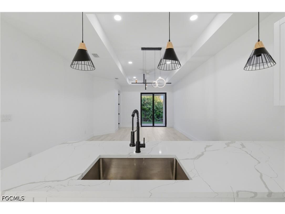 3631 SW Santa Barbara Place Cape Coral FL 33914 2026015608 image8