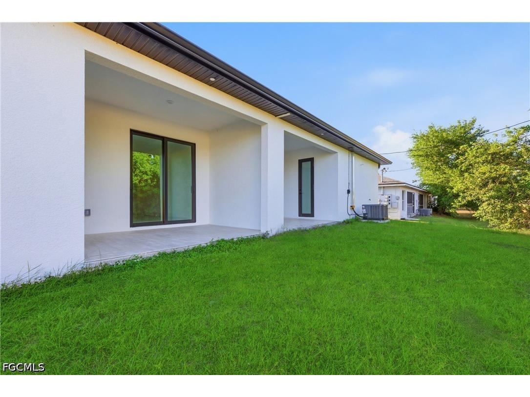 3631 SW Santa Barbara Place Cape Coral FL 33914 2026022104 image25