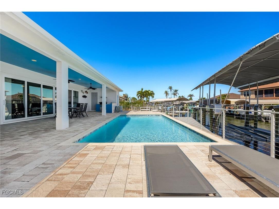 3632 Emerald Avenue Saint James City FL 33956 2026000630 image38