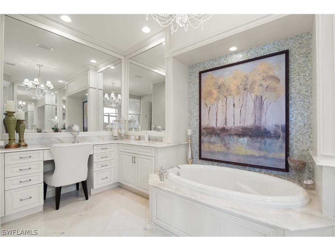 3633 Santaren Court Naples FL 34119 226010942 image10