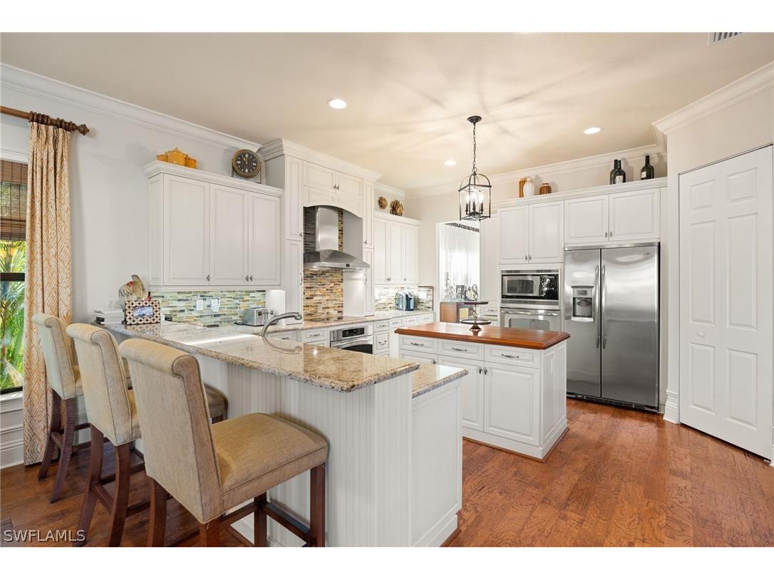3633 Santaren Court Naples FL 34119 226010942 image7