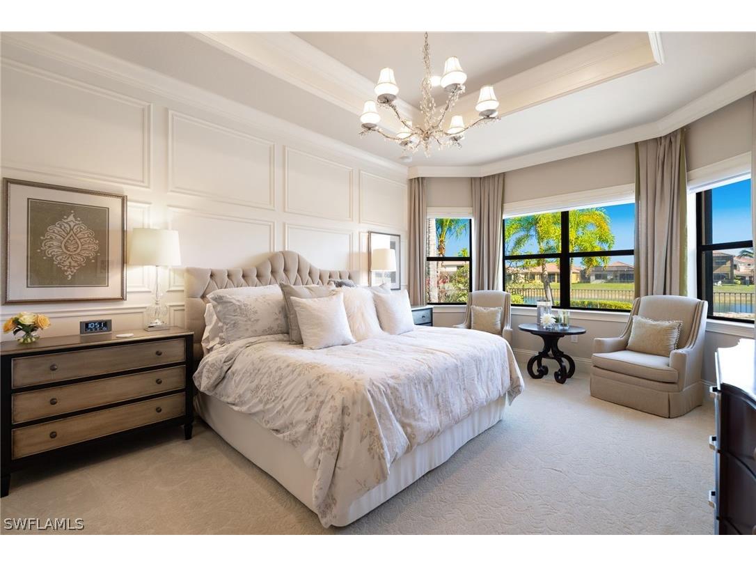 3633 Santaren Court Naples FL 34119 226010942 image9