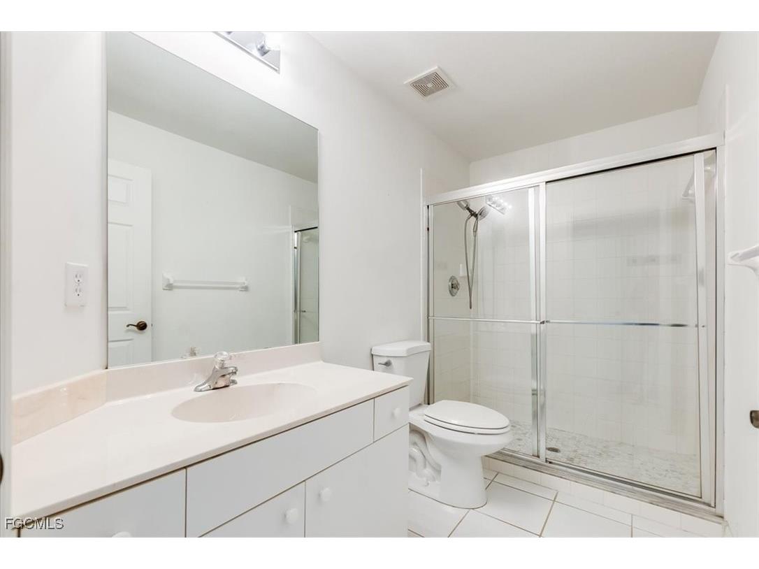 3635 Pine Oak Circle #102 Fort Myers FL 33916 2025014717 image29