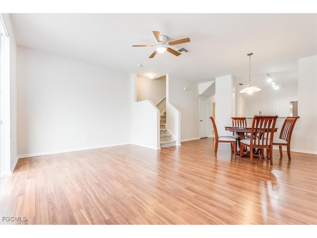 3635 Pine Oak Circle #102 Fort Myers FL 33916 2025014717 image3