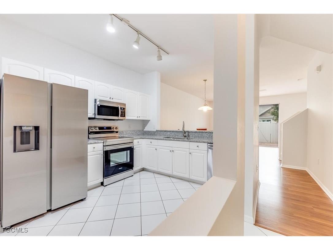 3635 Pine Oak Circle #102 Fort Myers FL 33916 2025014717 image8