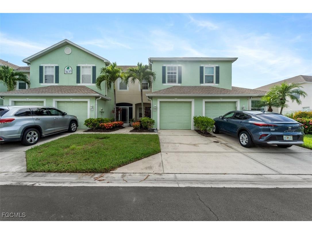 3637 Pine Oak Circle #105 Fort Myers FL 33916 2025001556 image1
