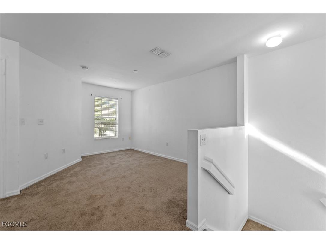 3637 Pine Oak Circle #105 Fort Myers FL 33916 2025001556 image31