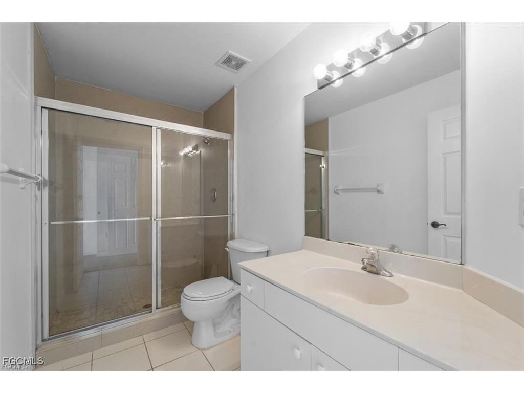 3637 Pine Oak Circle #105 Fort Myers FL 33916 2026000130 image28