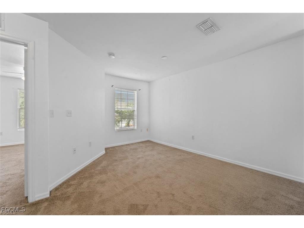 3637 Pine Oak Circle #105 Fort Myers FL 33916 2026000130 image32