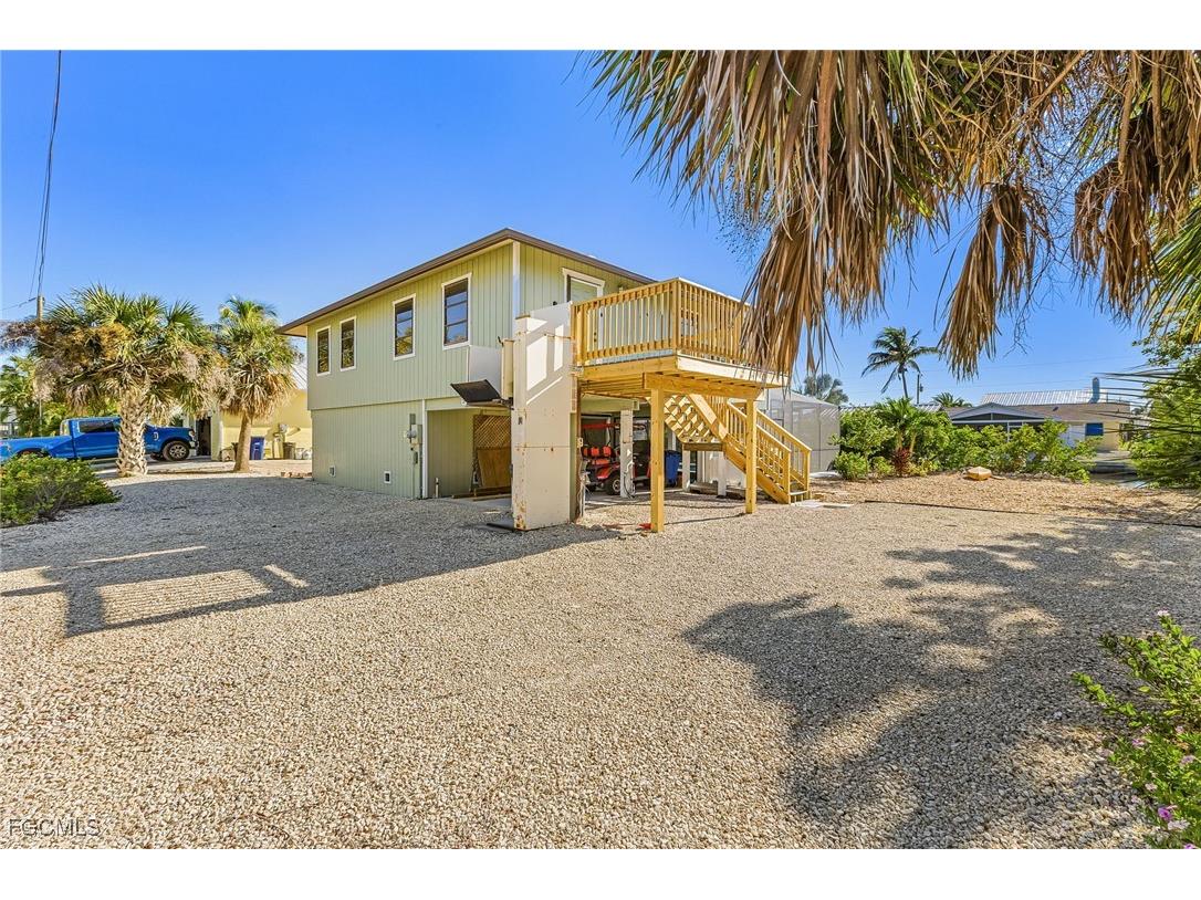 3637 Schooner Lane Saint James City FL 33956 2025023986 image1