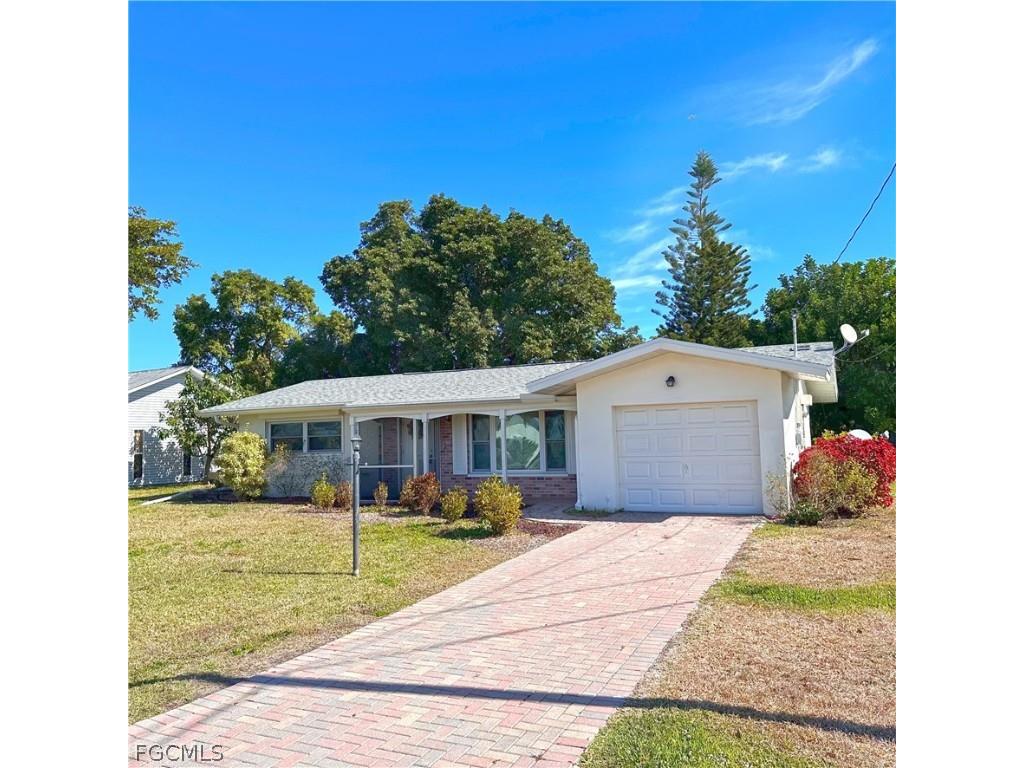 3639 SE 8th Place Cape Coral FL 33904 2026007177 image1