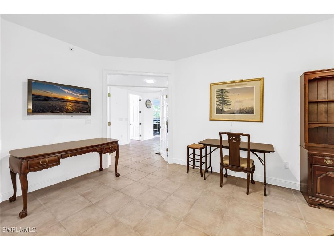 364 5th Street S #102 Naples FL 34102 225084877 image15