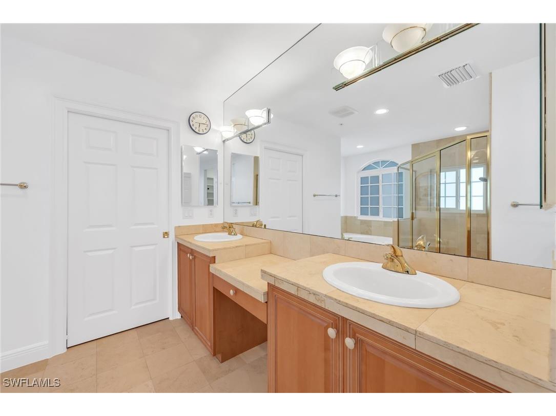 364 5th Street S #102 Naples FL 34102 225084877 image26