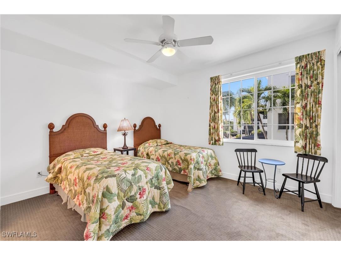 364 5th Street S #102 Naples FL 34102 225084877 image30