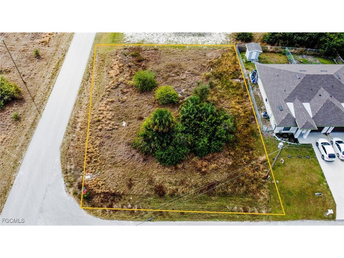 364 Poplar Street Lehigh Acres FL 33974 2026004687 image2