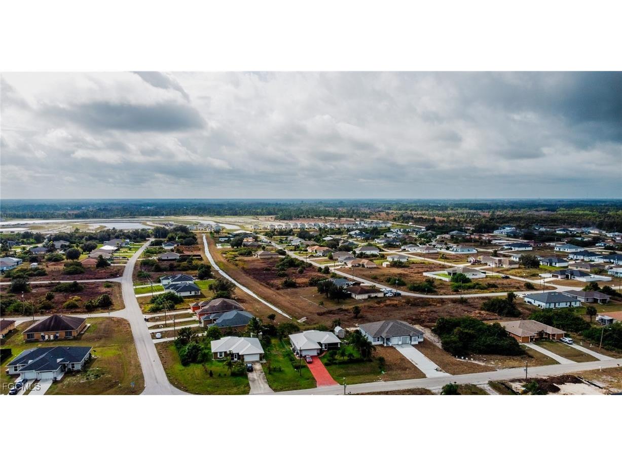 364 Poplar Street Lehigh Acres FL 33974 2026004687 image8