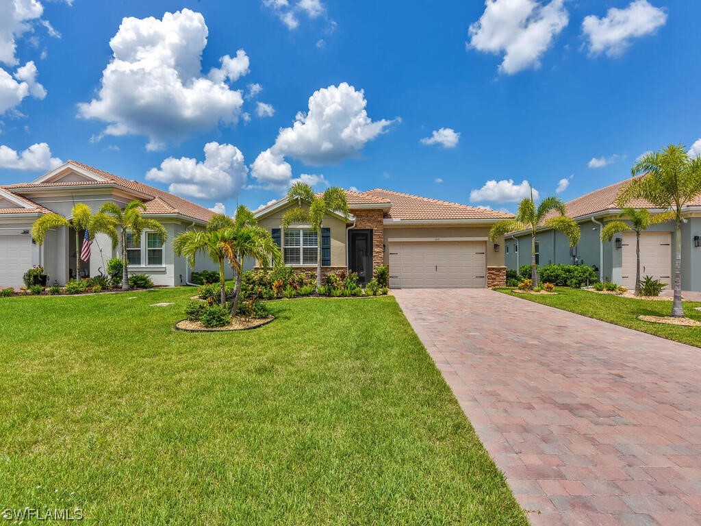3641 Avenida Del Vera North Fort Myers FL 33917 223049421 image1