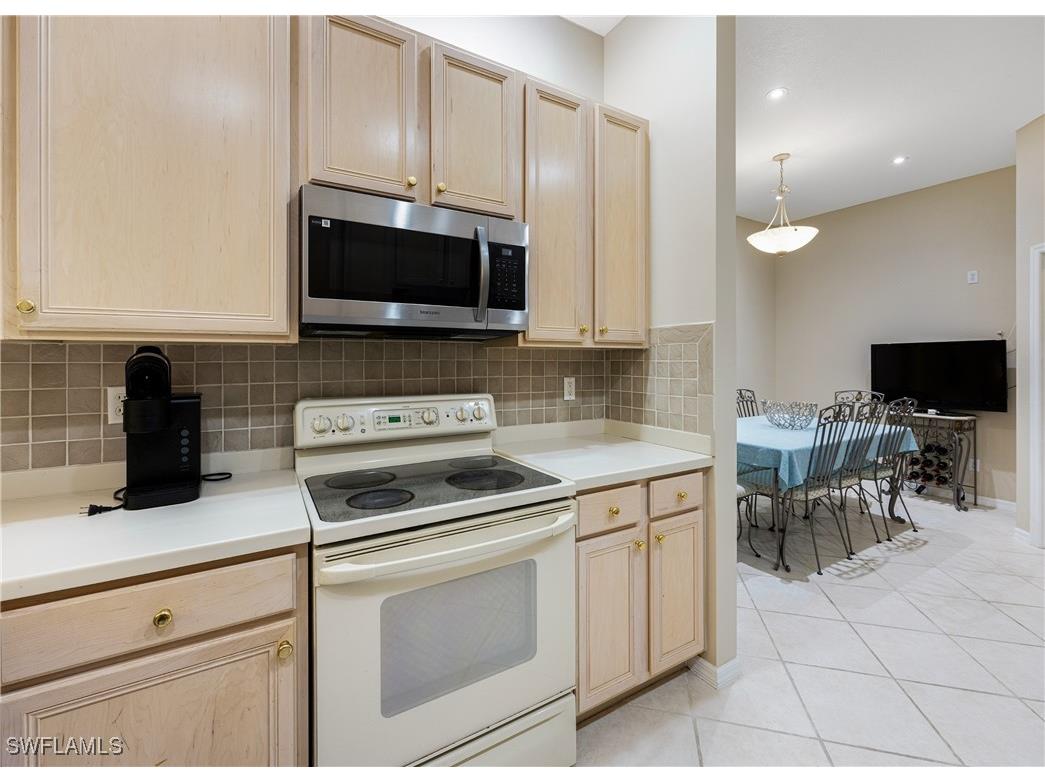 3641 Periwinkle Way Naples FL 34114 225067639 image11