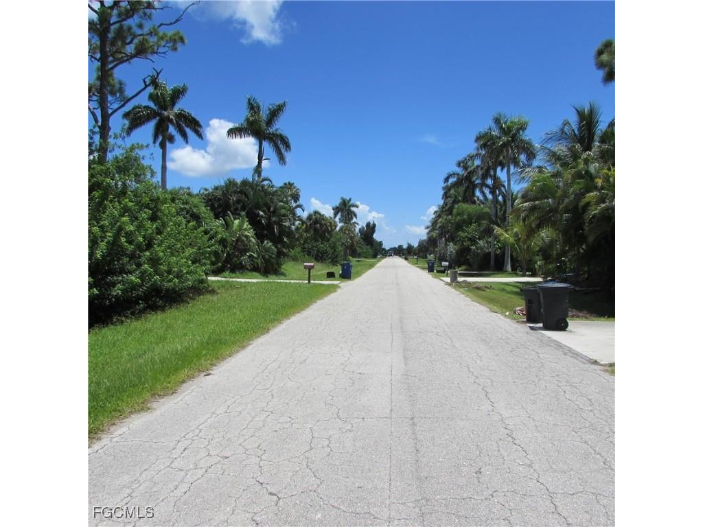 3644 Tropical Point Drive Saint James City FL 33956 2025004029 image2