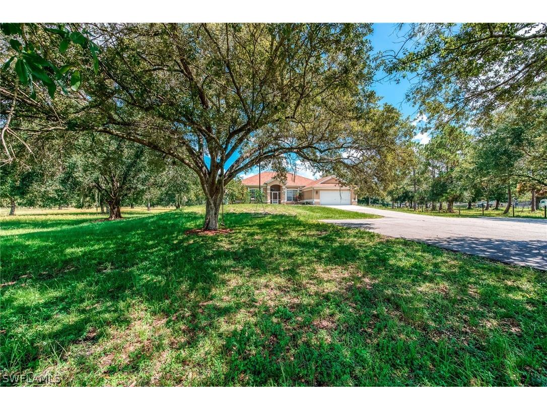 3645 70th Avenue NE Naples FL 34120 222057993 image1