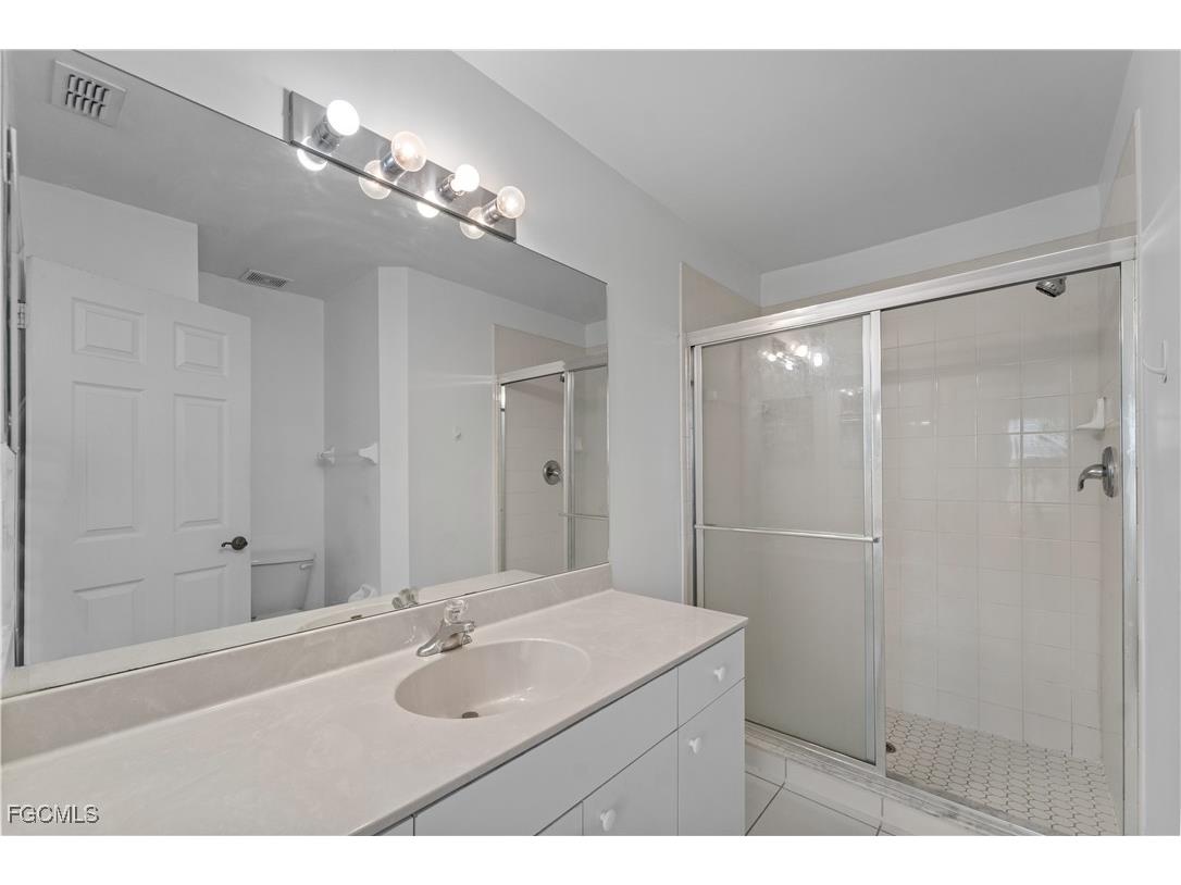 3646 Pine Oak Circle #105 Fort Myers FL 33916 2026000114 image14