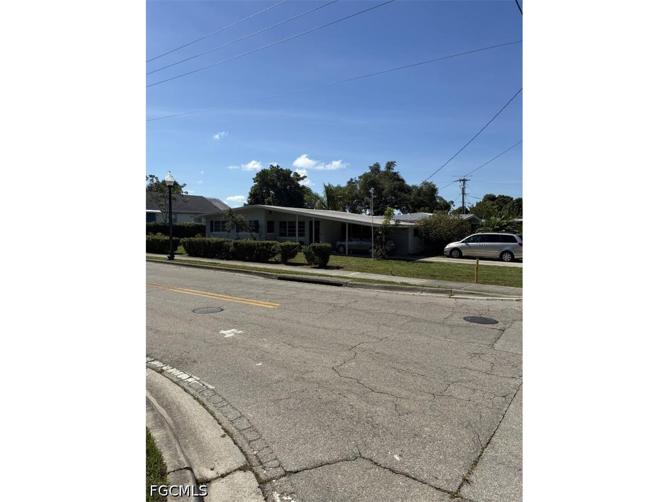 3647 Kelly Street Fort Myers FL 33901 2026025462 image2