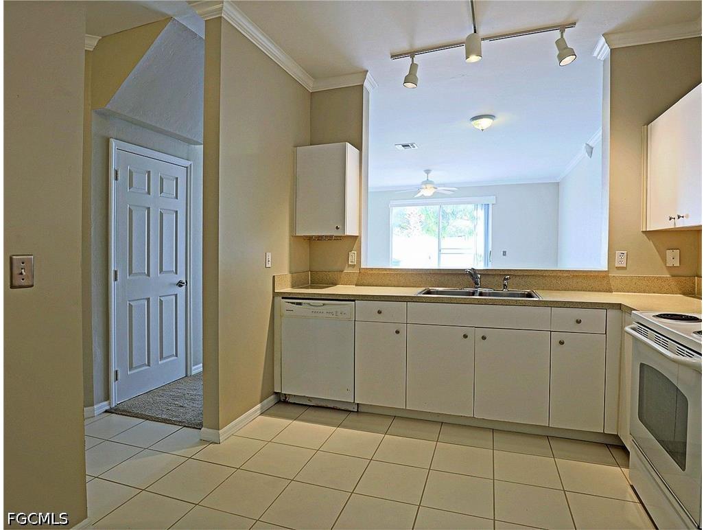 3647 Pine Oak Circle #107 Fort Myers FL 33916 2026023596 image5