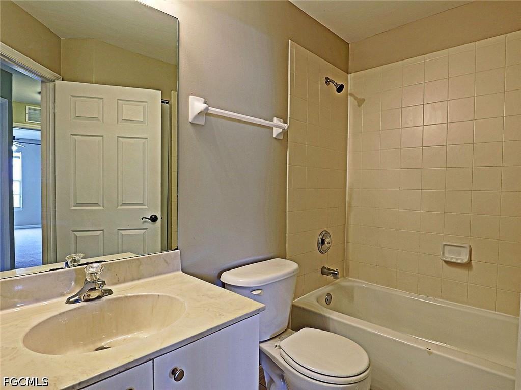 3647 Pine Oak Circle #107 Fort Myers FL 33916 2026023596 image9