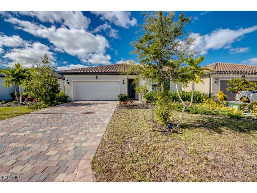 3647 Rain Lily Lane Alva FL 33920 2025025208 image1