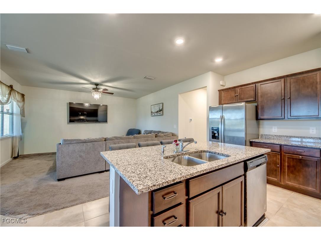 3647 Rain Lily Lane Alva FL 33920 2025025208 image5