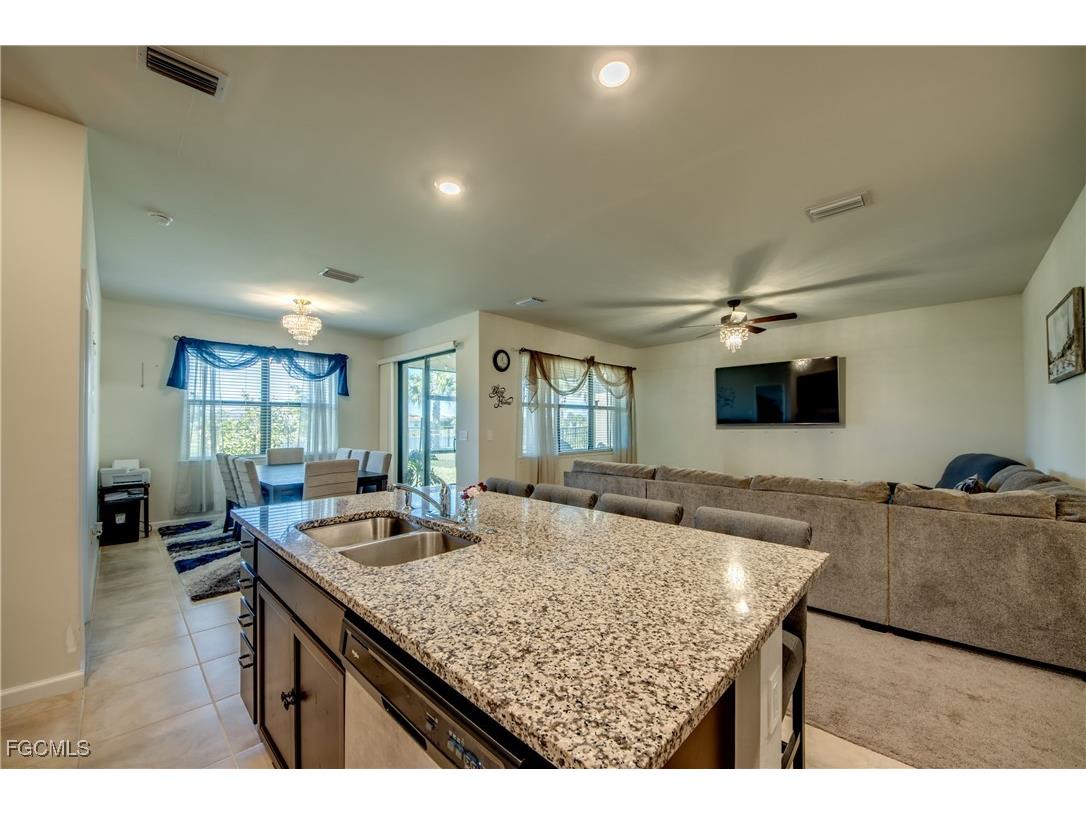 3647 Rain Lily Lane Alva FL 33920 2025025208 image7