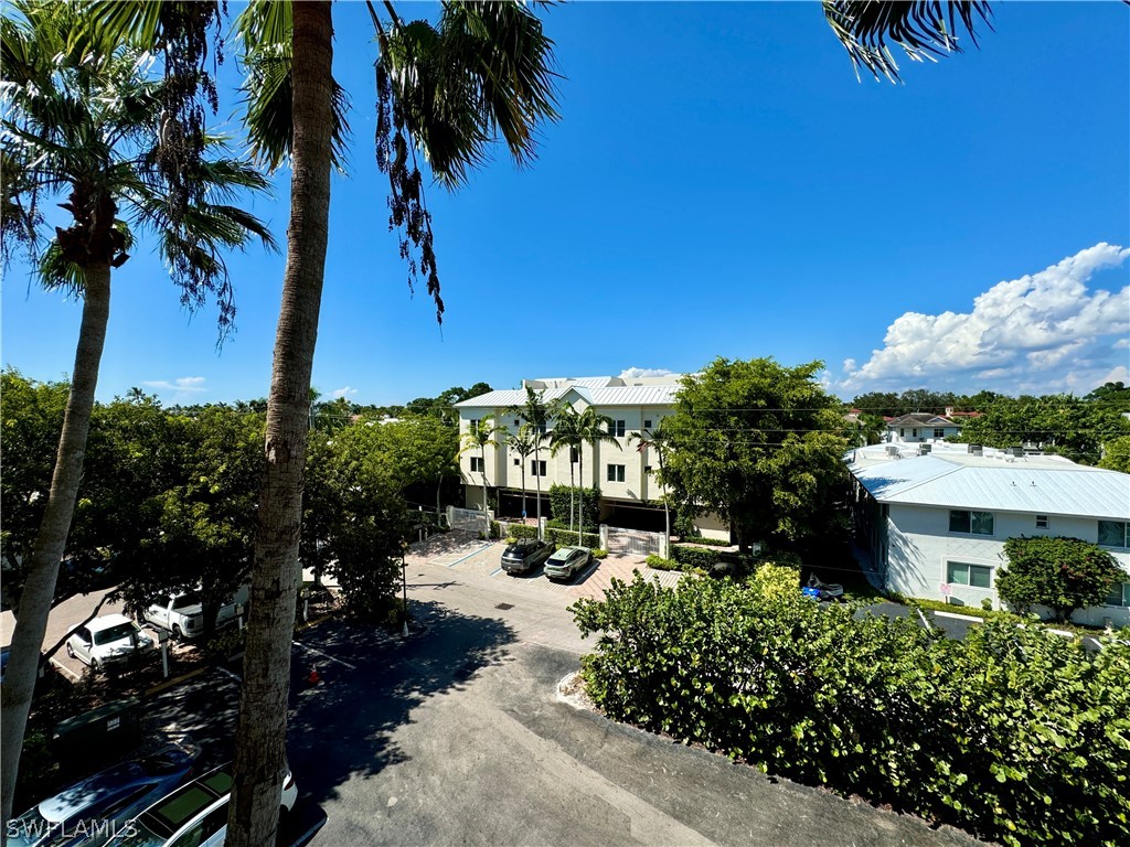 365 5th Avenue S #303 Naples FL 34102 226009218 image45