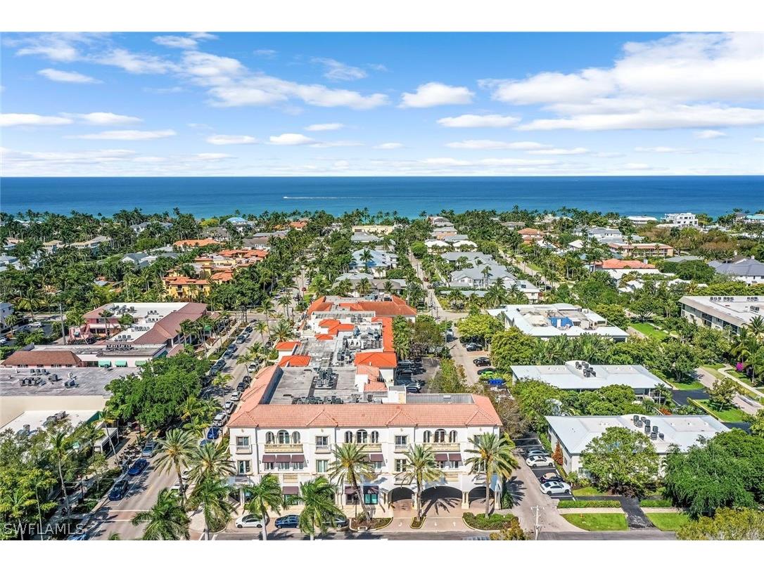 365 5th Avenue S #307 Naples FL 34102 224033743 image1