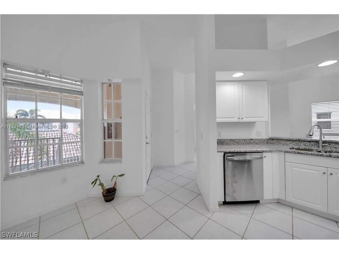 365 Stella Maris Drive N #2905 Naples FL 34114 226006010 image4