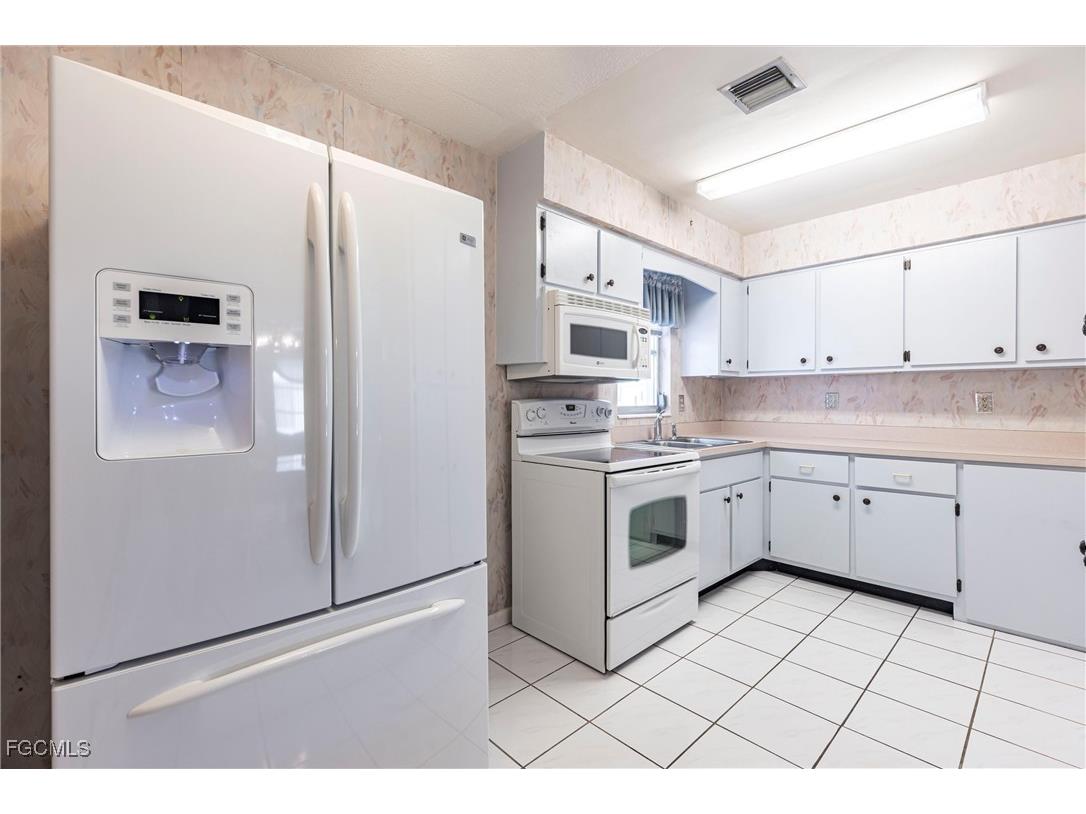 365 Westpark Road Lehigh Acres FL 33936 2025004385 image5