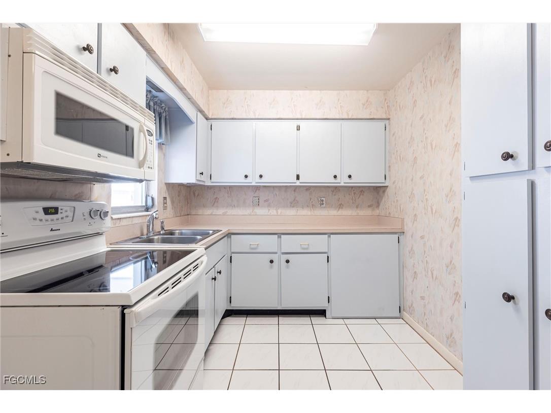 365 Westpark Road Lehigh Acres FL 33936 2025004385 image6