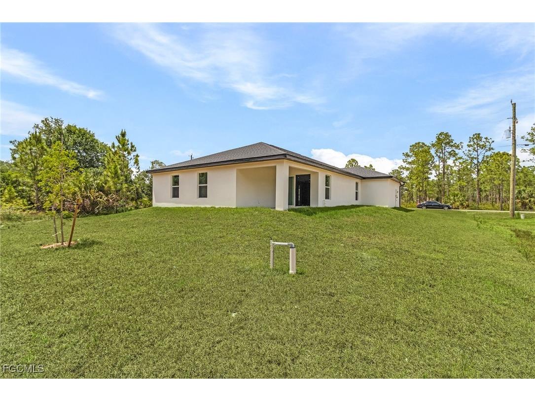 365 Woodburn Drive Lehigh Acres FL 33972 2026000970 image21