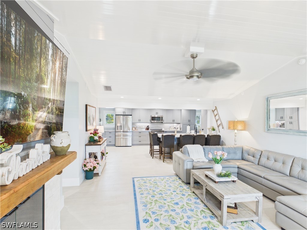 3650 Sunset Boulevard Naples FL 34112 226018204 image18