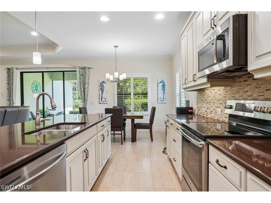 3651 Canopy Circle Naples FL 34120 226016802 image17