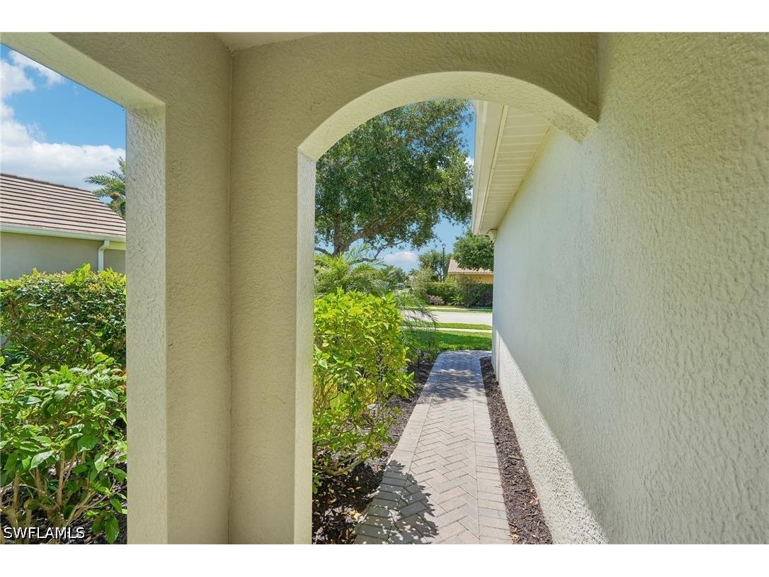 3651 Canopy Circle Naples FL 34120 226016802 image5