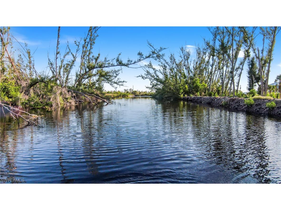 3651 Crestwell Court Saint James City FL 33956 223078692 image4