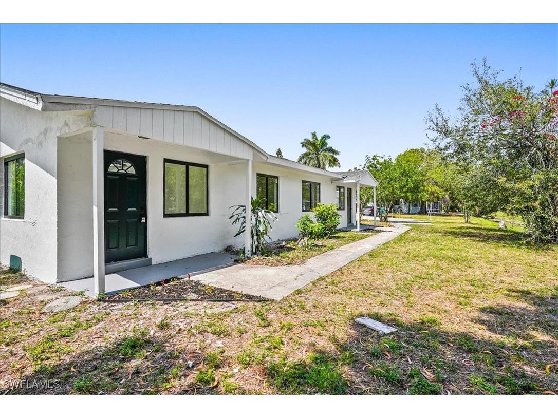 3652 Hibiscus Avenue Naples FL 34104 225029070 image1