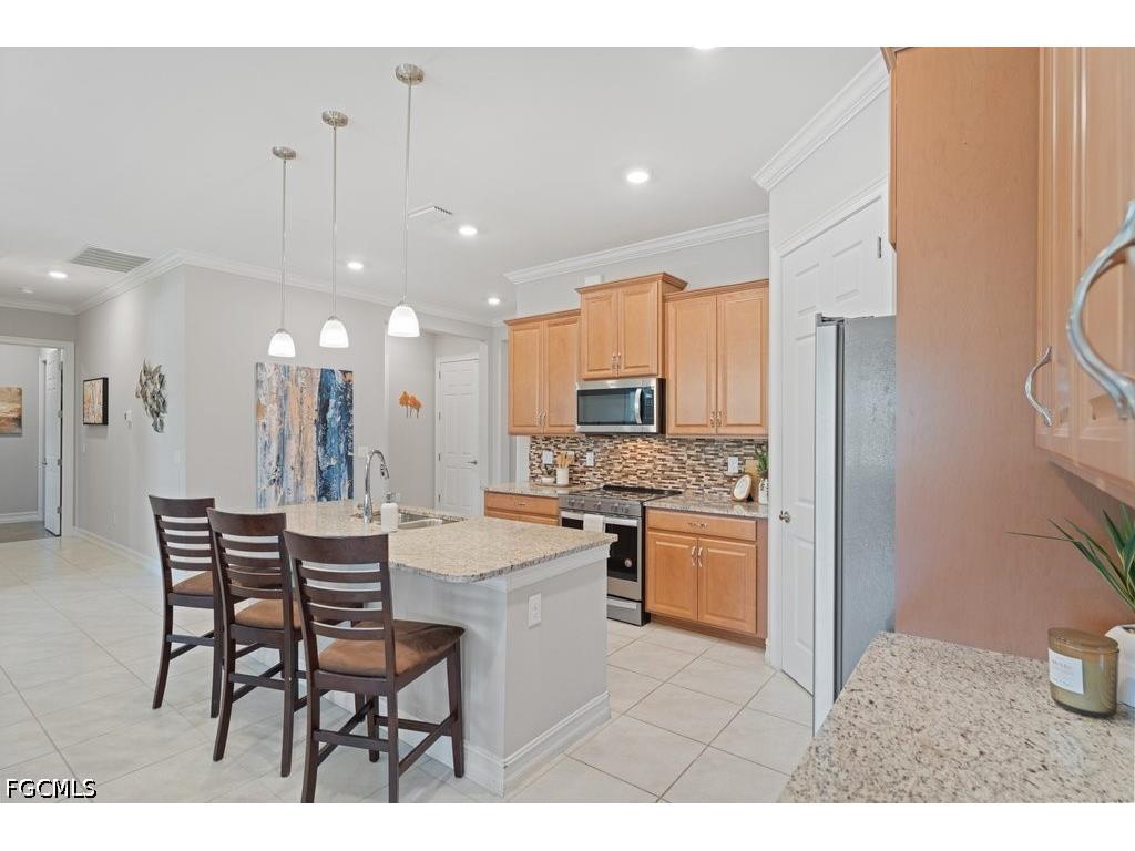 3653 Avenida Del Vera North Fort Myers FL 33917 2026024756 image7