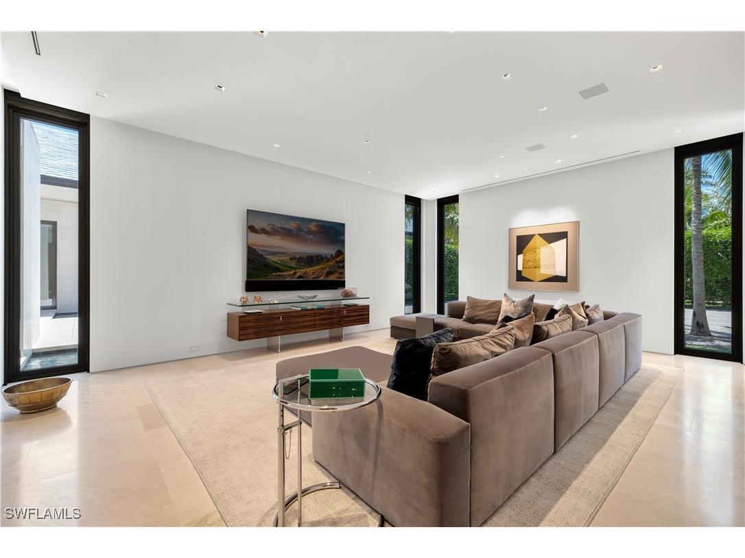 3655 Fort Charles Drive Naples FL 34102 225048632 image12