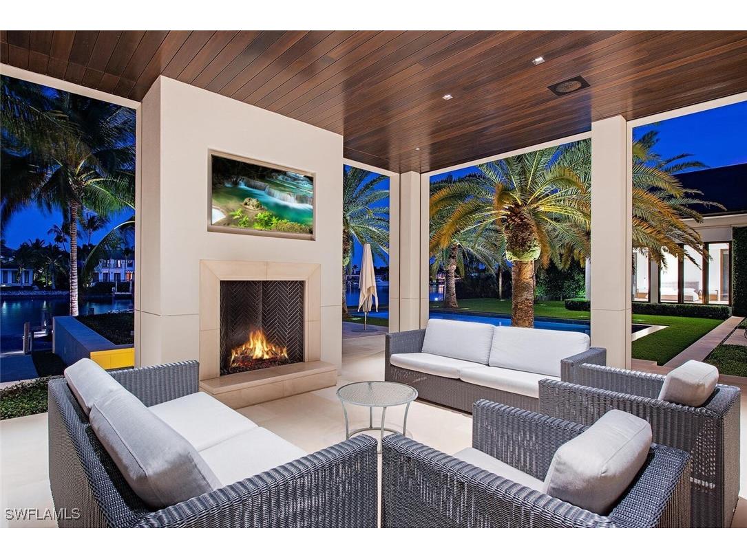 3655 Fort Charles Drive Naples FL 34102 225048632 image36