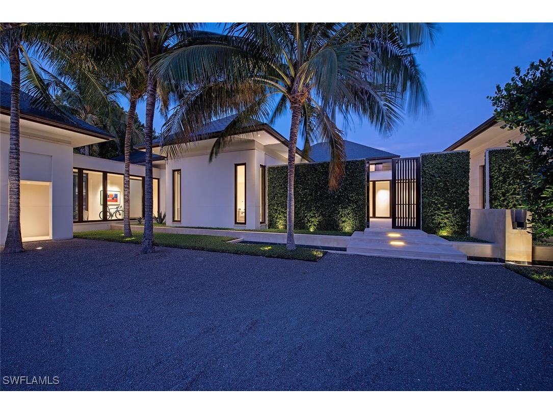 3655 Fort Charles Drive Naples FL 34102 225048632 image5