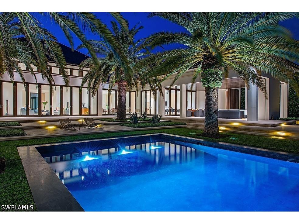 3655 Fort Charles Drive Naples FL 34102 226019200 image1